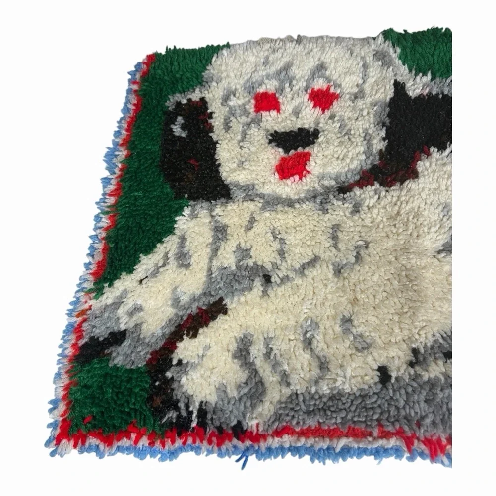 Vintage Latch Hook Rug Old English Sheep Dog R851 Completed 20
